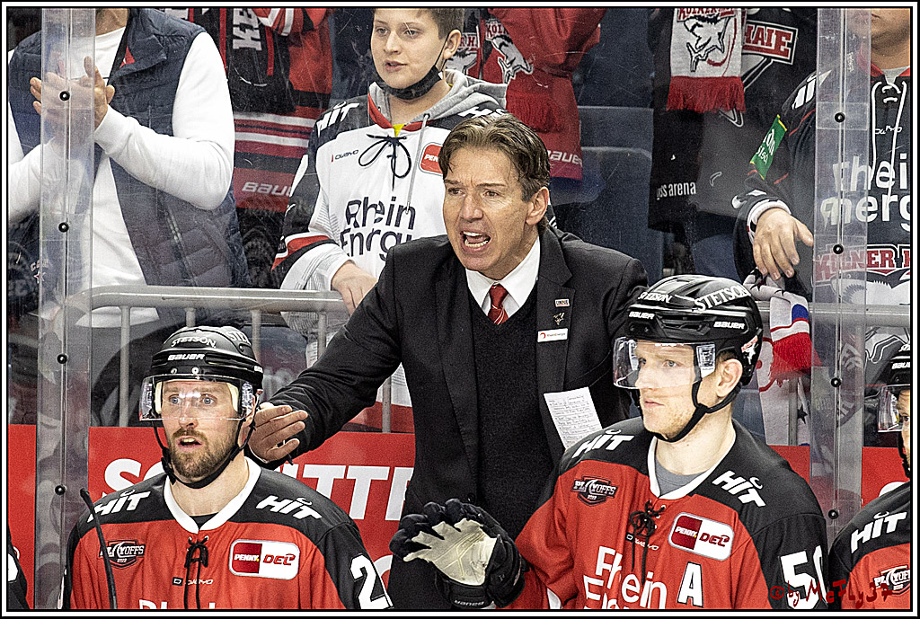 PENNY DEL 1. Playoff Runde;  Koelner Haie - ERC Ingolstadt; Koeln, 05.04.2022